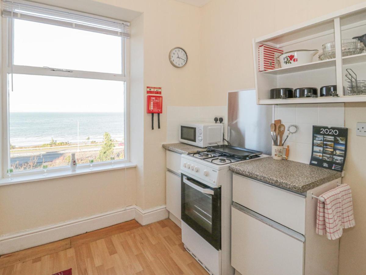 Appartement Llys Madoc, First Floor Flat à Penmaen-mawr Extérieur photo