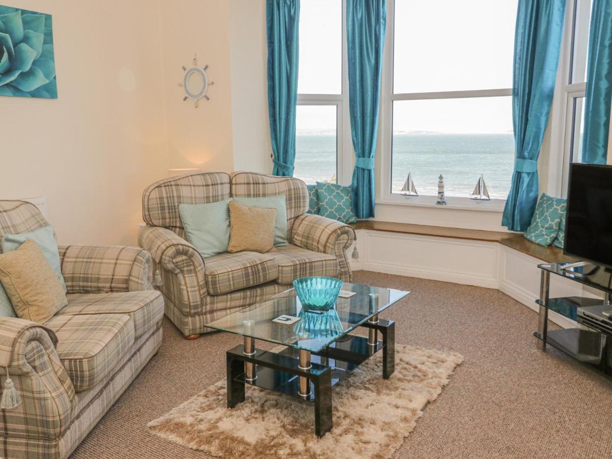 Appartement Llys Madoc, First Floor Flat à Penmaen-mawr Extérieur photo